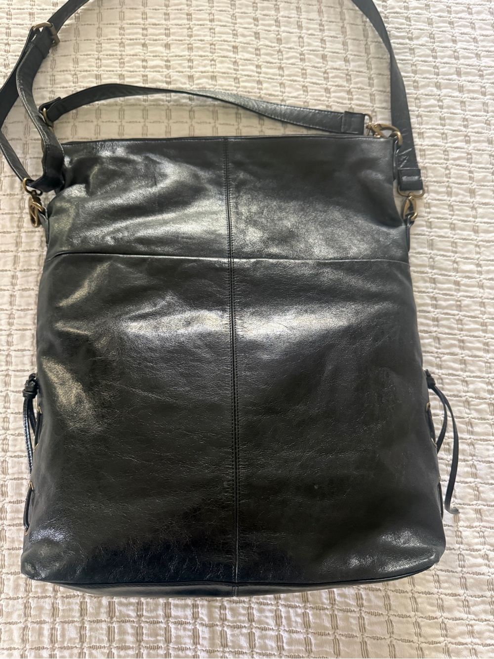 HOBO International Explorer Leather Bag – Convertible Shoulder/Crossbody – Black - Picture 7 of 16